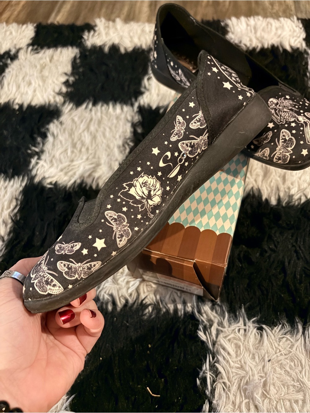 Hot Chocolate Design Fallen Angel Slip-on flats - Picture 4 of 5